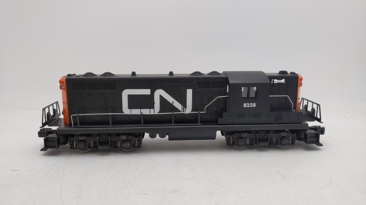 Lionel 6-8258 O Gauge Canadian National GP7 Non-Powered Diesel Locomotive #8258 EX/Box