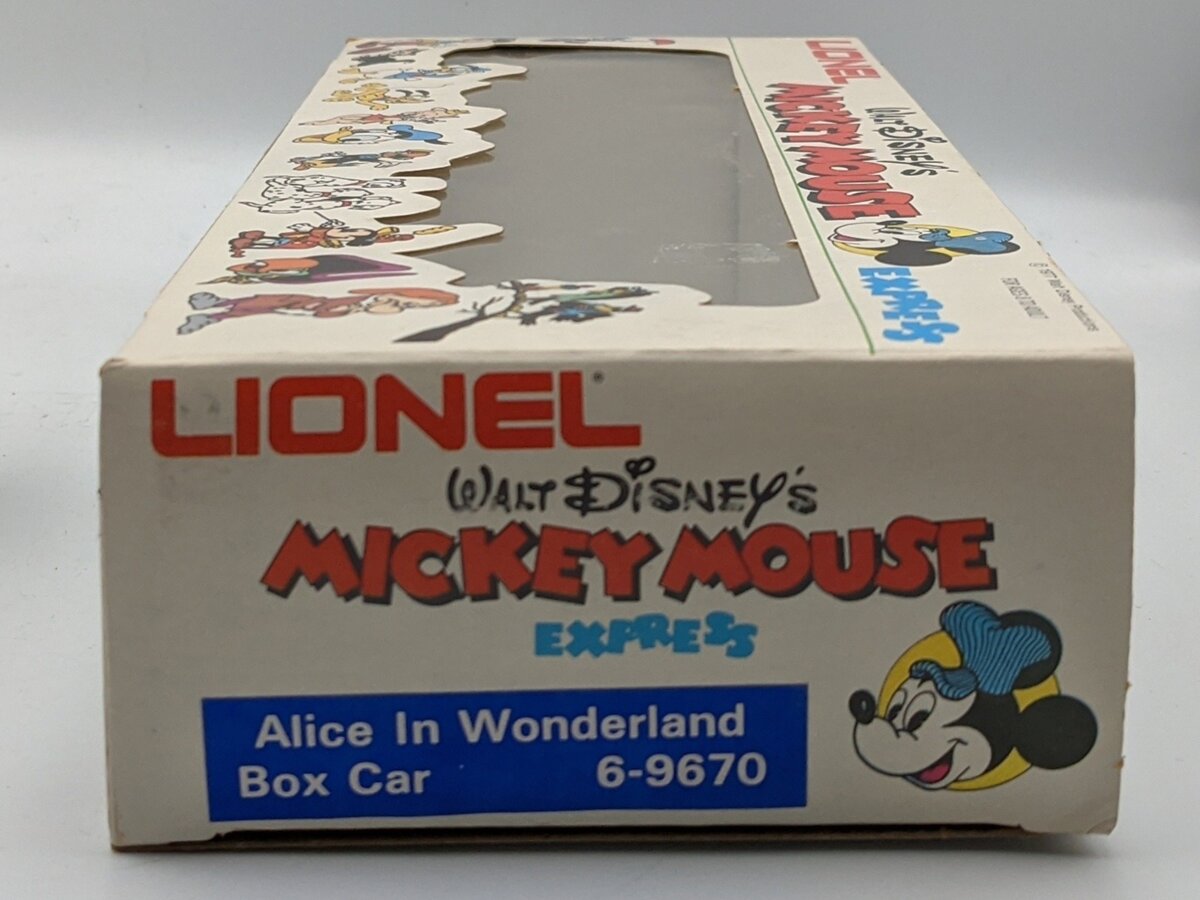 Lionel 6-9670 O Gauge Disney Alice in Wonderland Hi-Cube Boxcar #9670 NIB