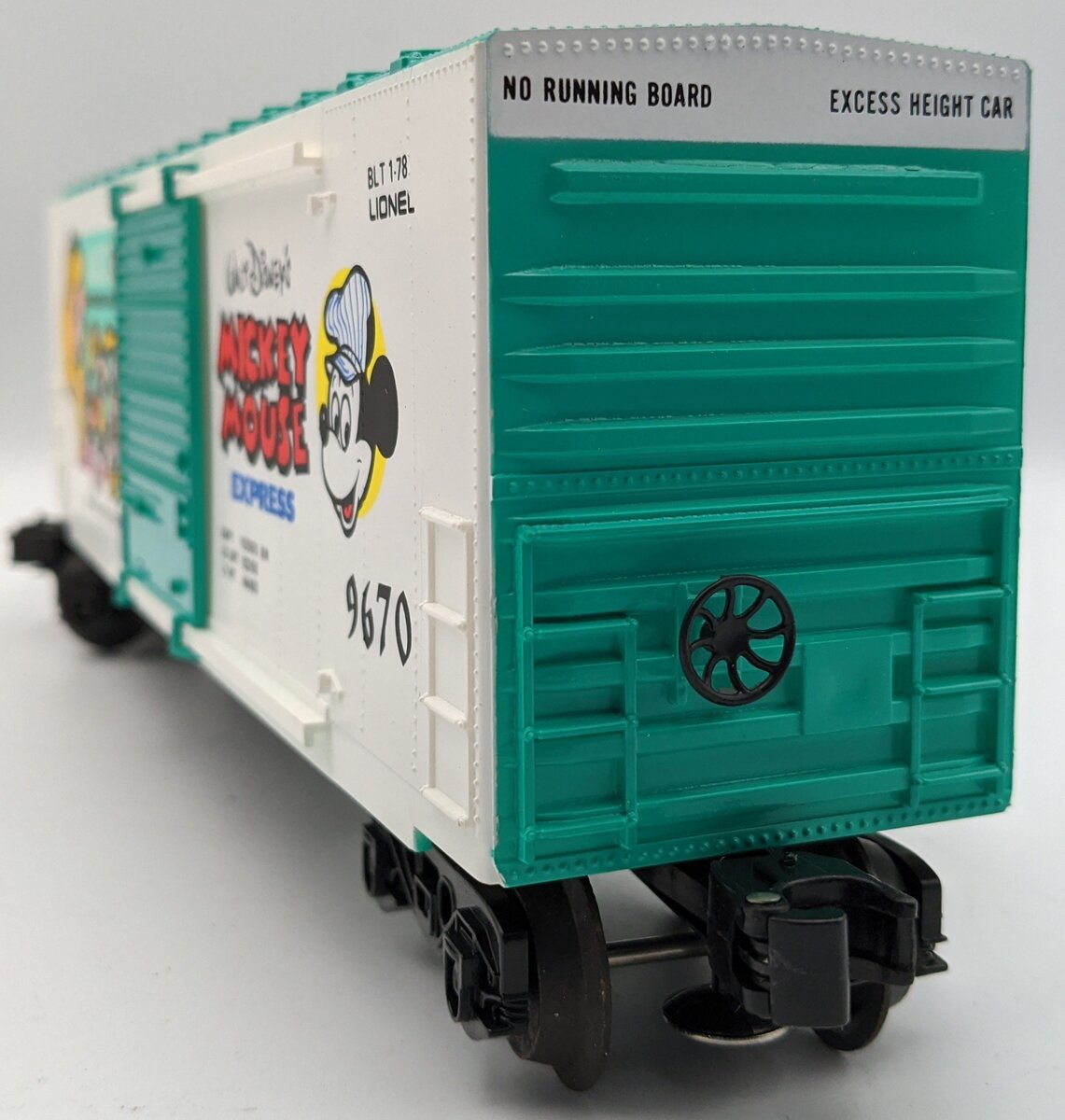 Lionel 6-9670 O Gauge Disney Alice in Wonderland Hi-Cube Boxcar #9670 NIB
