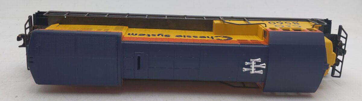 Lionel 6-8560 O Chesapeake and Ohio U36B Non-Powered Diesel Locomotive #8560 EX/Box