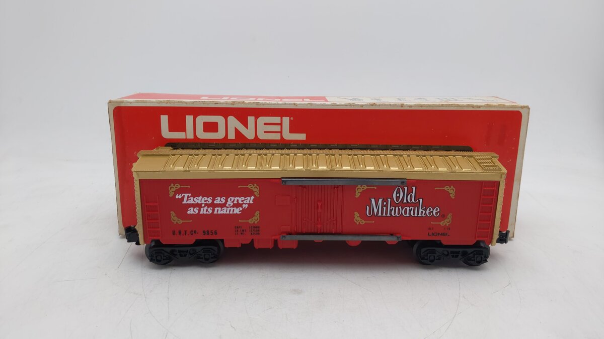 Lionel 6-9856 O Gauge Old Milwaukee Beer Billboard Reefer Car EX/Box