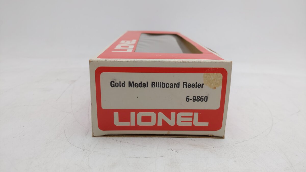 Lionel 6-9860 O Gauge Gold Medal Flour Billboard Reefer Car EX/Box