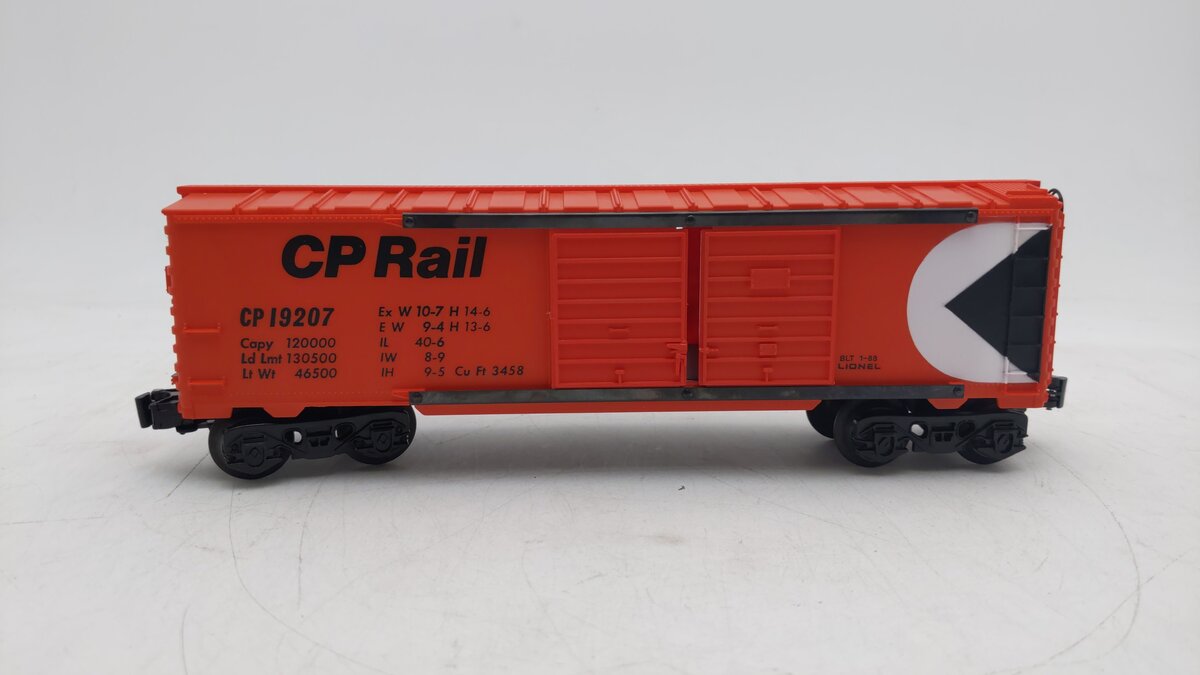 Lionel 6-19207 O Gauge CP Rail Double Door Boxcar EX/Box