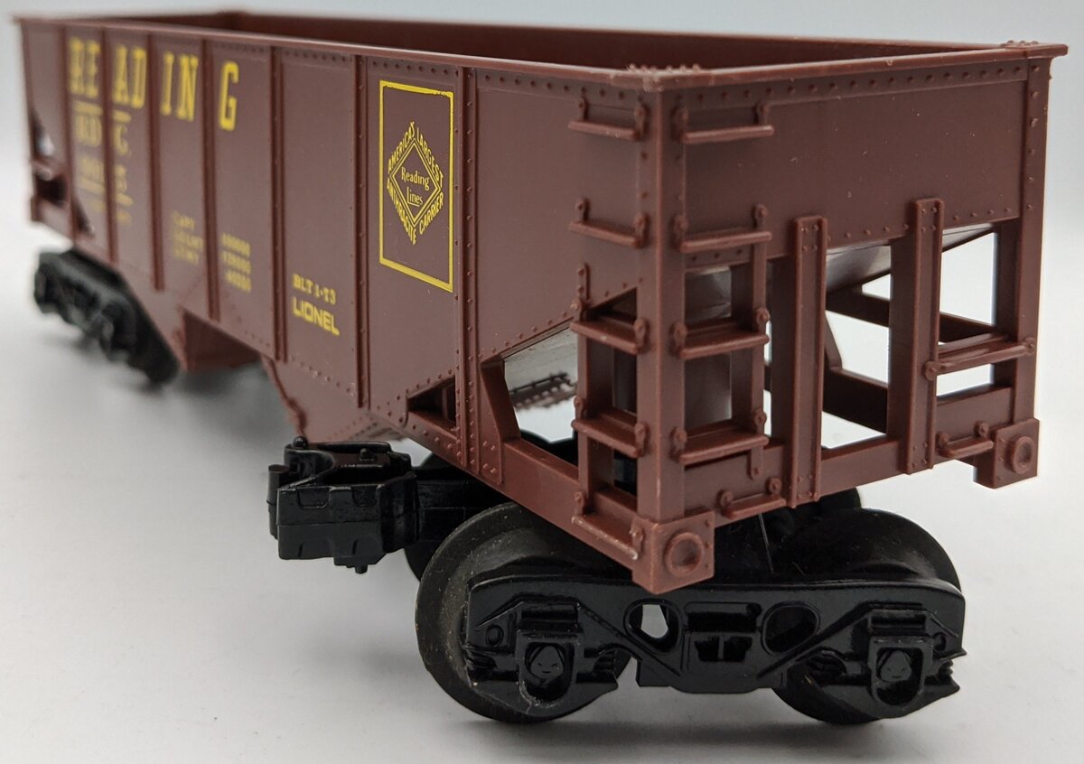 Lionel 6-9015 O Gauge Reading 2-Bay Hopper NIB