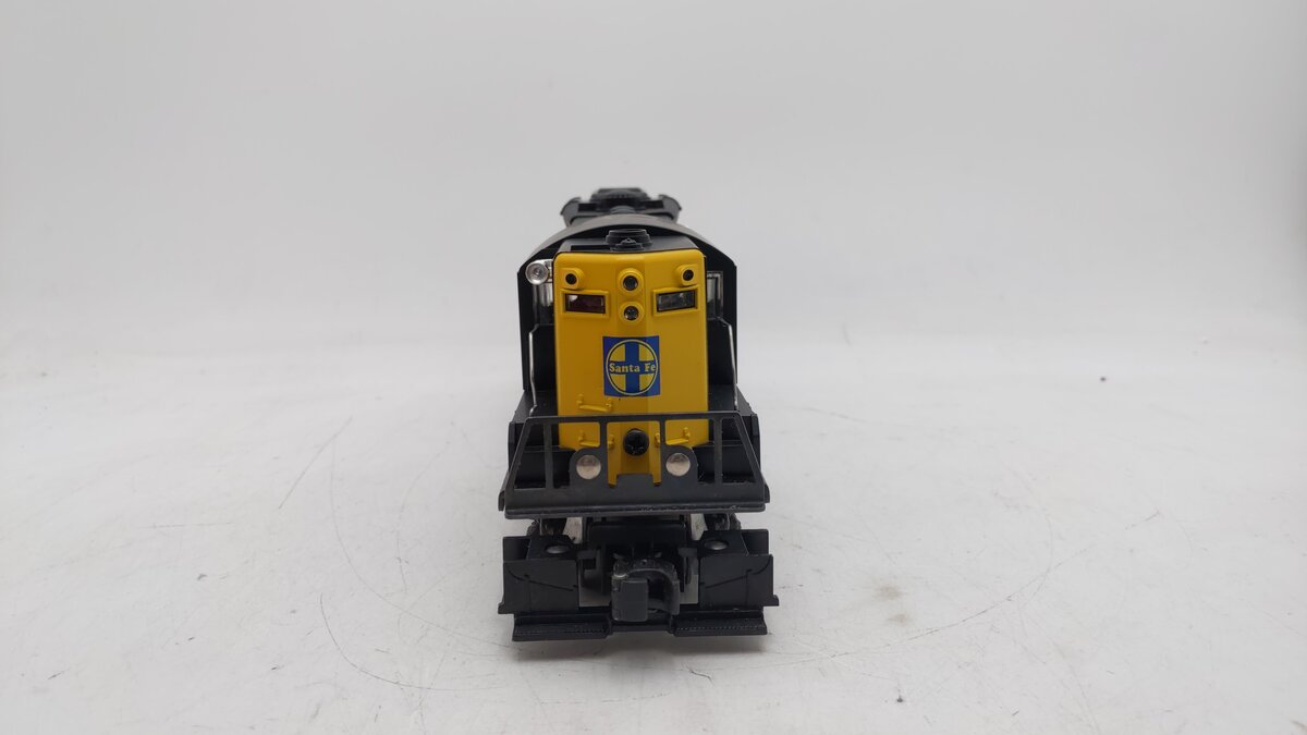 Lionel 6-8250 O Gauge Santa Fe GP9 Powered Diesel Engine #8250 EX/Box
