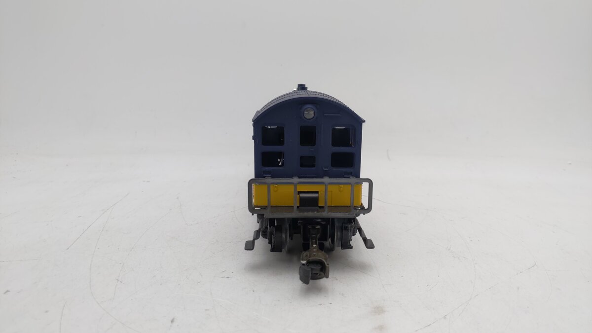Lionel 6-8556 O Gauge Chessie NW-2 Diesel Switcher Locomotive #8556 EX/Box