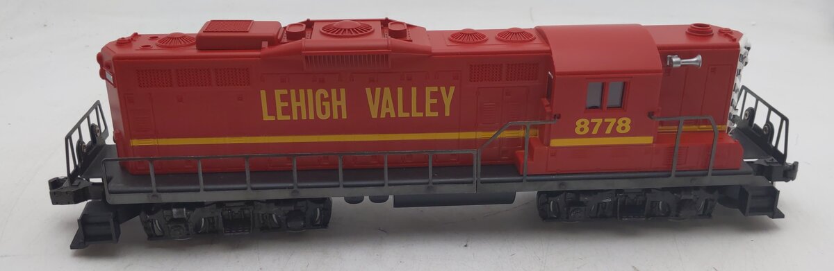 Lionel 6-8778 O Gauge Lehigh Valley GP-9 Non-Pwd. Diesel Locomotive #8778 EX/Box