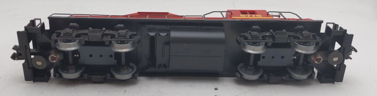 Lionel 6-8778 O Gauge Lehigh Valley GP-9 Non-Pwd. Diesel Locomotive #8778 EX/Box