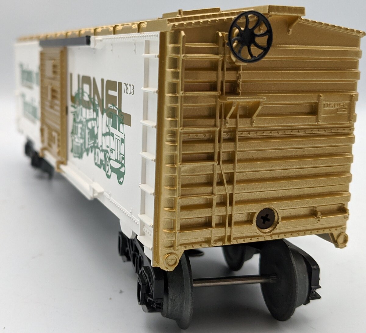 Lionel 6-7803 O Gauge Trains 'n Truckin' Boxcar NIB