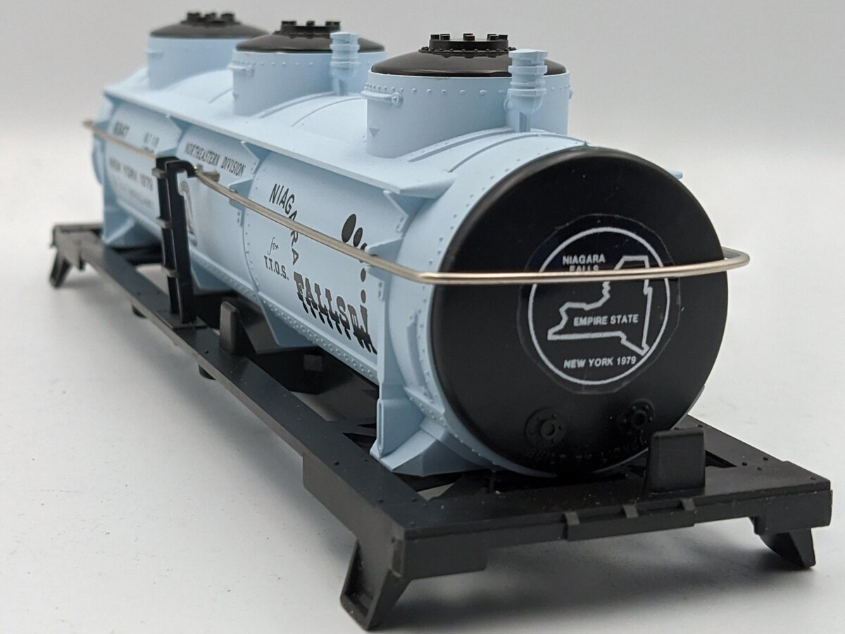 Lionel 6-9347 O Gauge TTOS 1979 Niagara Falls Triple Dome Tank Car/Box