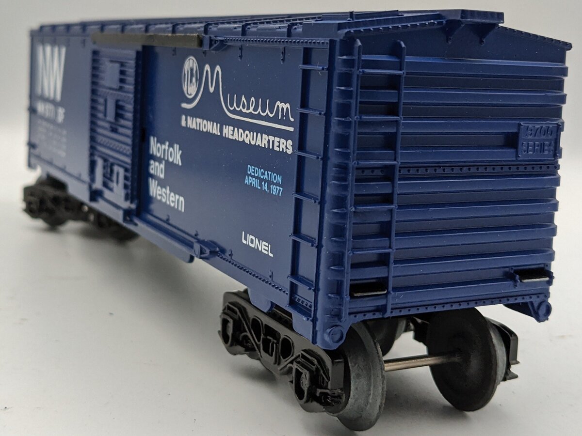Lionel 6-9771 O Norfolk and Western Boxcar (TCA Version 1977) NIB