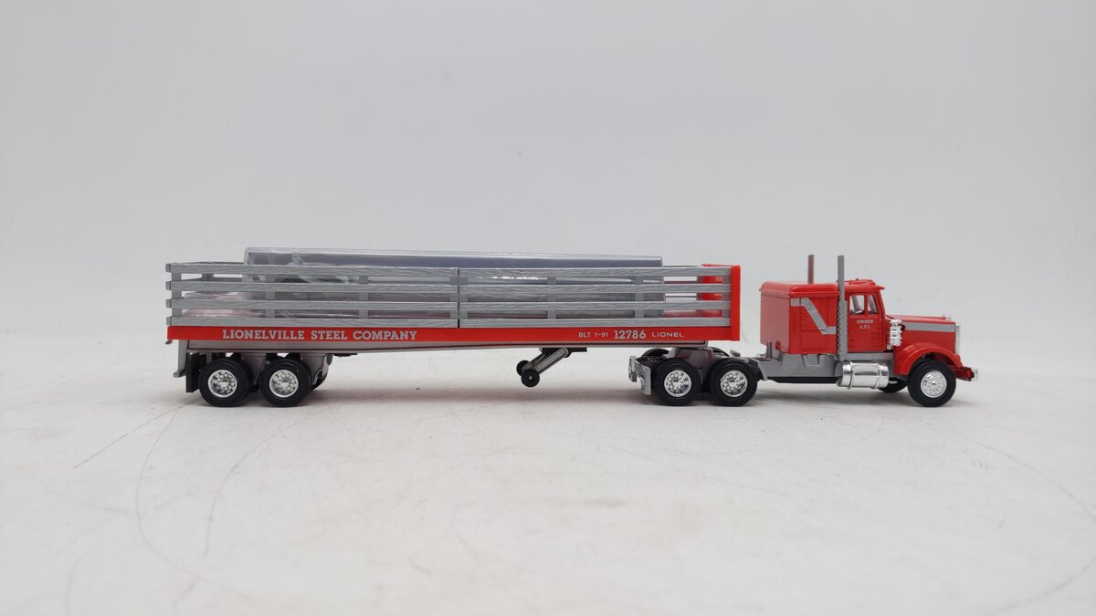 Lionel 6-12786 O Gauge 1:48 Red Lionelville Steel Tractor Trailer EX/Box