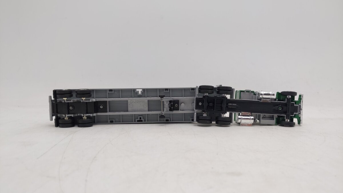 Lionel 6-12806 O Gauge Lionelville Lumber Inc Tractor Trailer Truck EX/Box