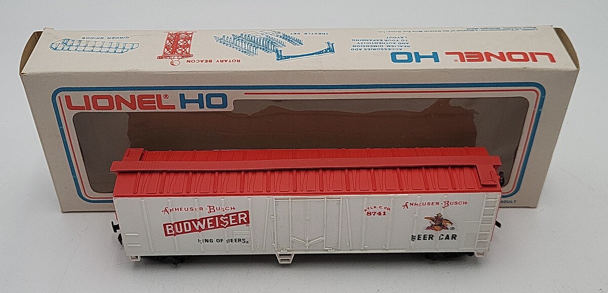 Lionel 5-8741 HO Scale Budweiser Boxcar #8741 EX/Box