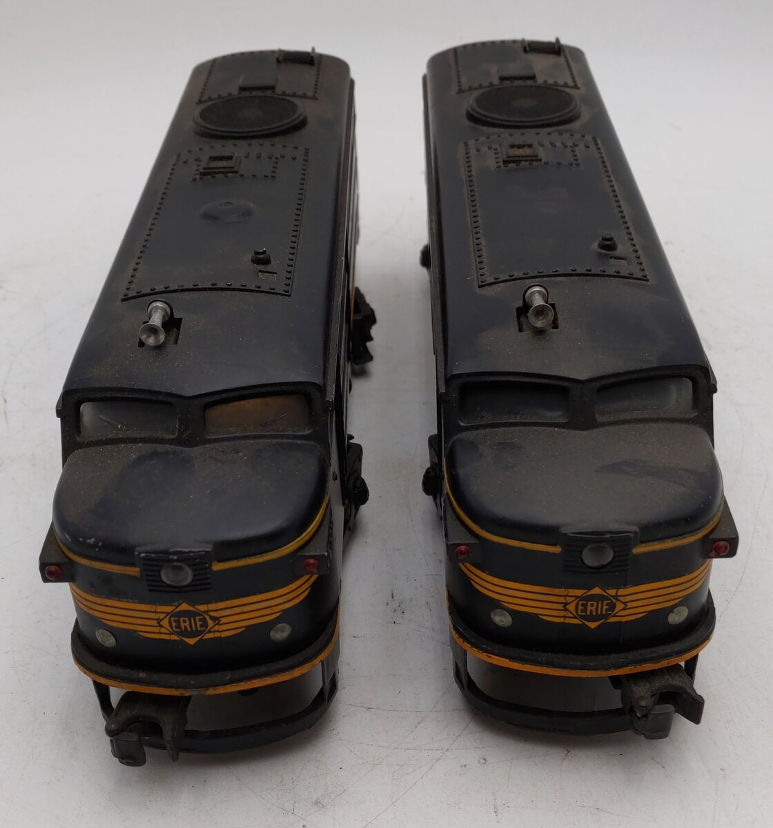 Lionel 2032 Vintage O Erie Alco AA Diesel Locomotive Set EX