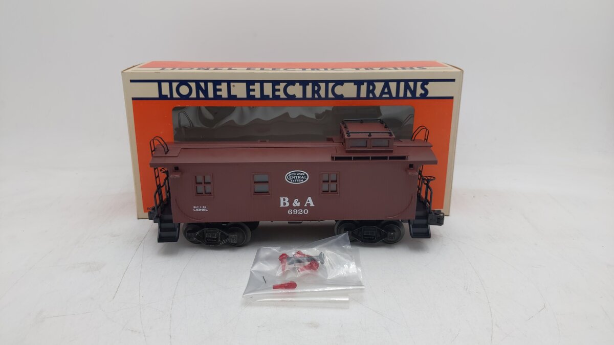 Lionel 6-6920 O Gauge Boston & Albany Woodside Illuminated Caboose #6920 EX/Box