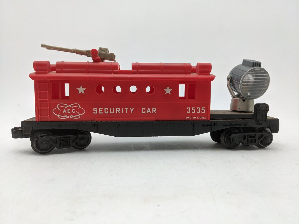 Lionel 3535 Vintage O AEC Security Car with Operating Searchlight VG