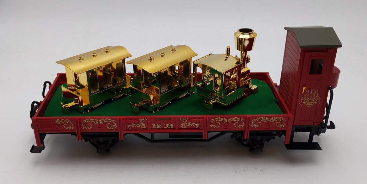 LGB 41124 G Scale 30th Anniversary Flatcar with Gold Train Set NIB