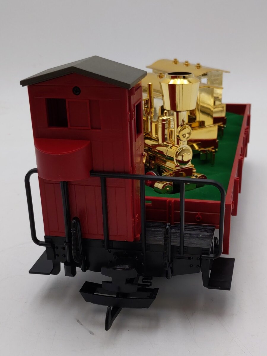 LGB 41124 G Scale 30th Anniversary Flatcar with Gold Train Set NIB