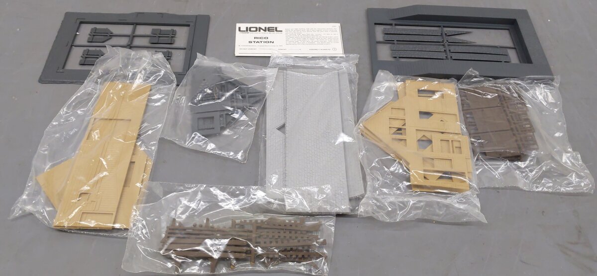 Lionel 6-2709 O Rico Station Building Kit EX/Box