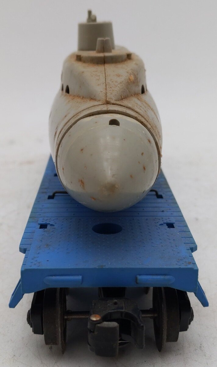 Lionel 3830 Vintage O Flatcar with Operating U.S. Navy Submarine VG/Box