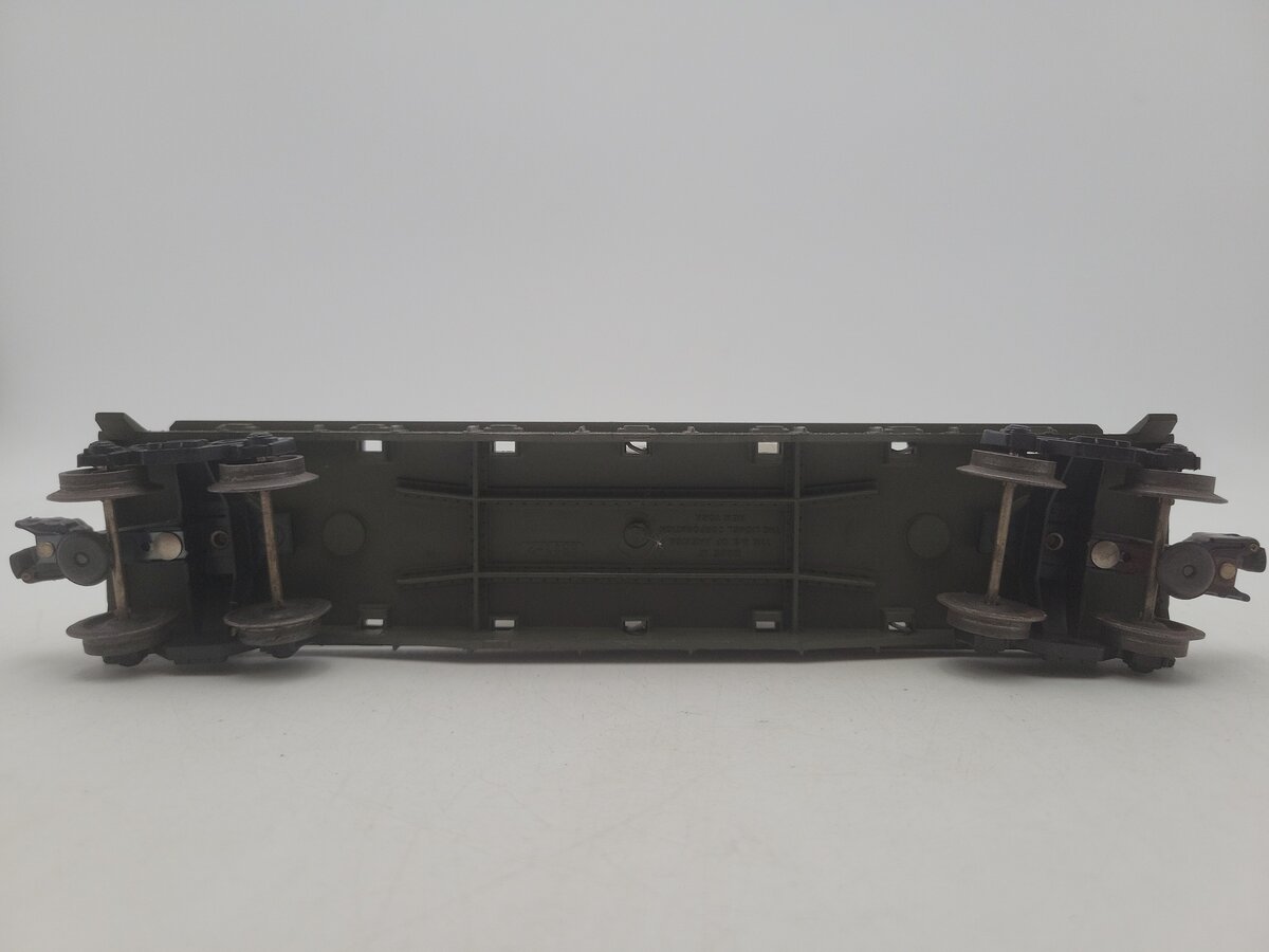 Lionel 3820 Vintage O USMC Olive Drab Flatcar w/Submarine - RARE VG