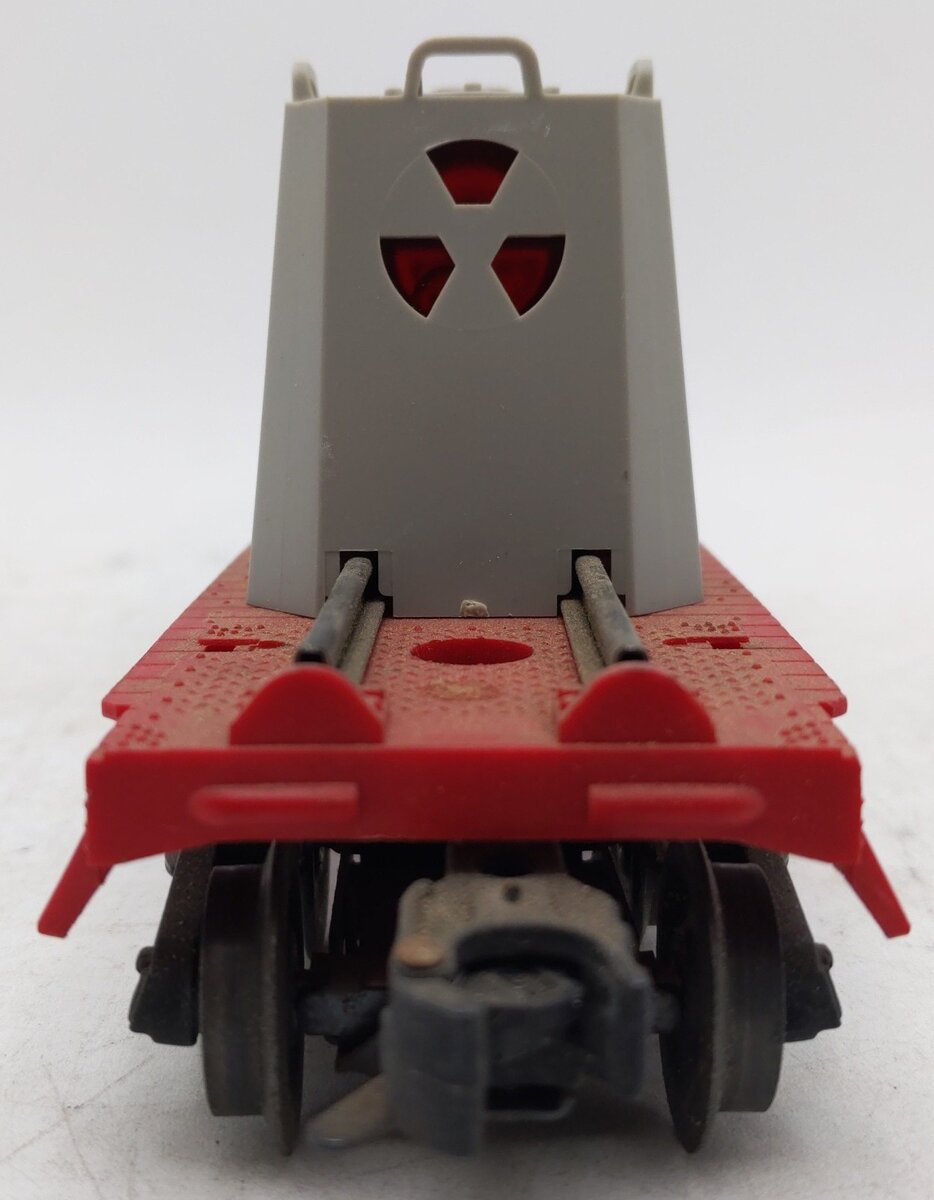 Lionel 6805 Vintage O Radioactive Atomic Disposal Flatcar VG