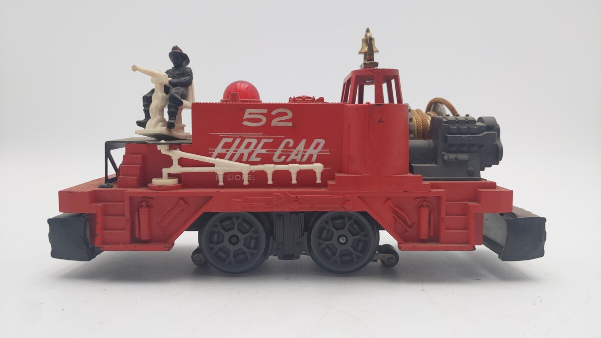 Lionel 52 Vintage O Motorized Fire Car VG