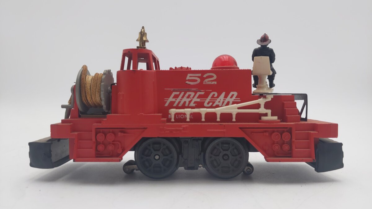 Lionel 52 Vintage O Motorized Fire Car VG