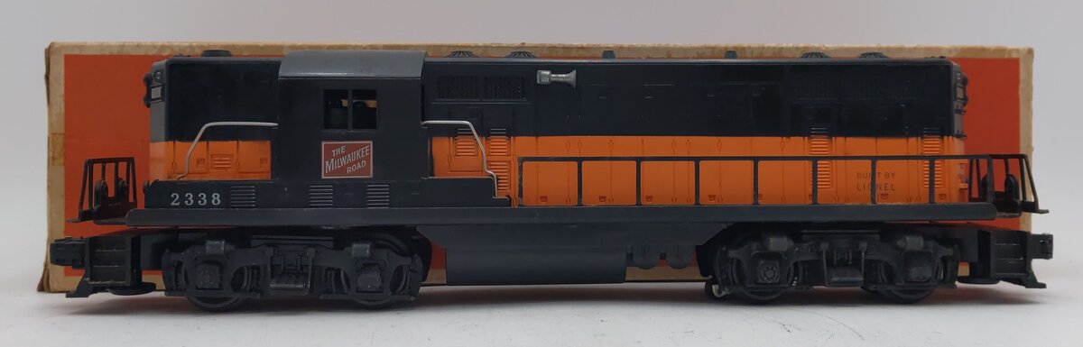 Lionel 2338 Vintage O Milwaukee Road Powered GP-7 Diesel Locomotive VG/Box
