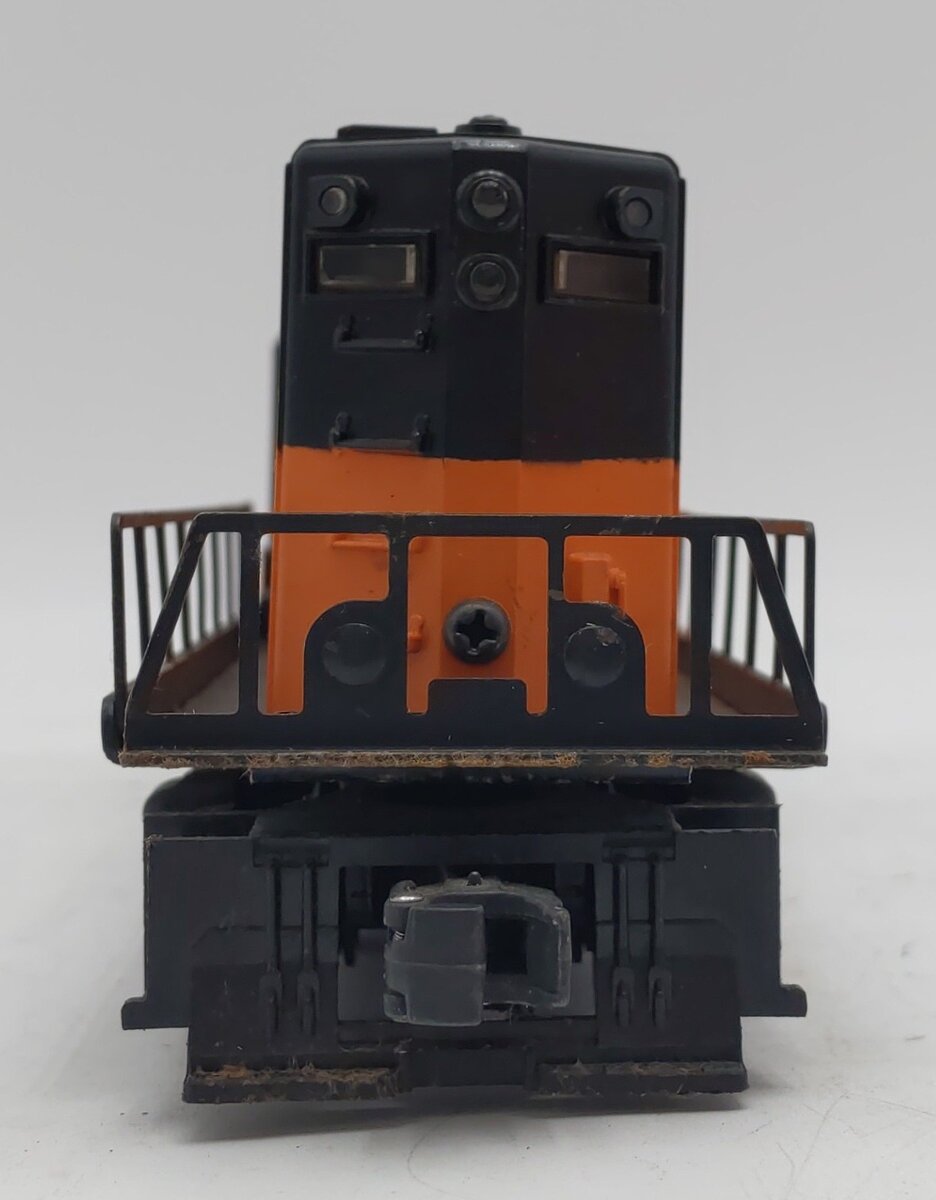 Lionel 2338 Vintage O Milwaukee Road Powered GP-7 Diesel Locomotive VG/Box