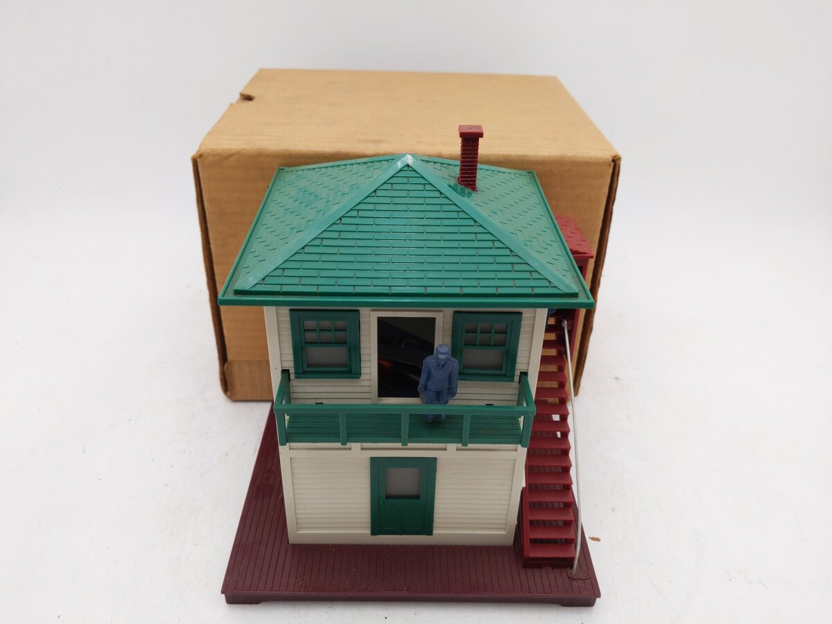 Lionel 445 Vintage O Operating Watchman Tower VG/Box