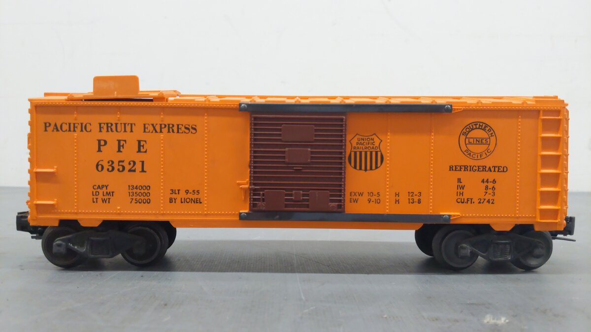 Lionel 352 Vintage O Postwar Operating Icing Station/Box