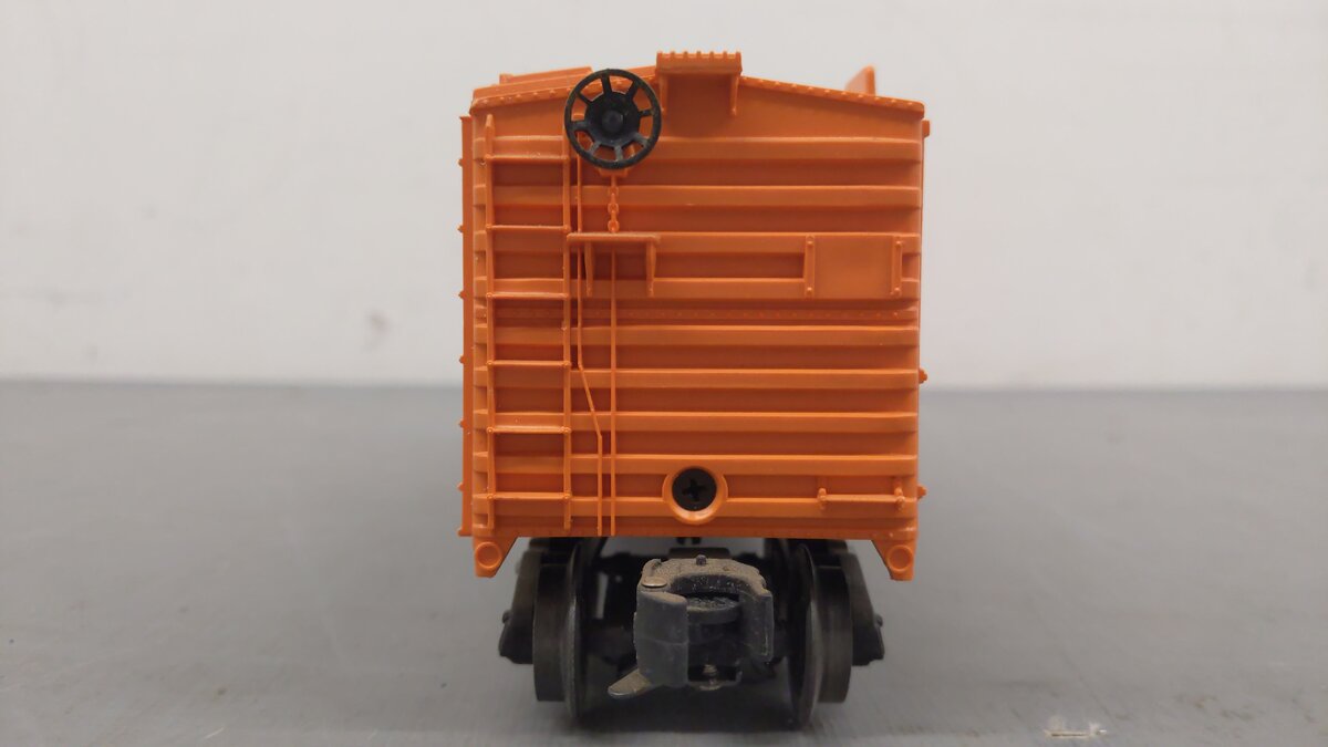 Lionel 352 Vintage O Postwar Operating Icing Station/Box
