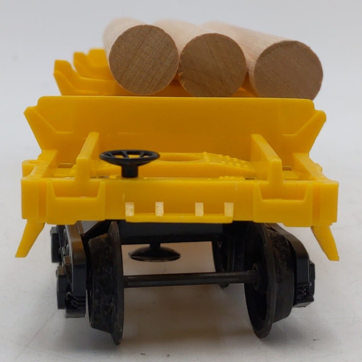Lionel 6-9303 O Gauge Union Pacific Operating Dump Car EX