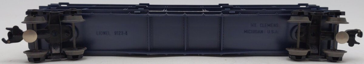 Lionel 6-9123 O Gauge Chesapeake and Ohio 3-Tier Auto Carrier Car EX