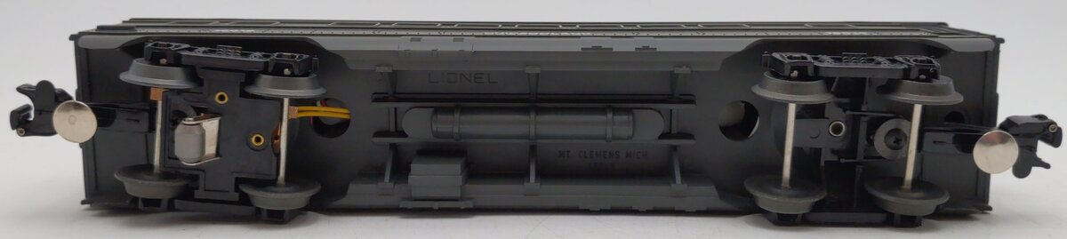 Lionel 6-16018 O Gauge New York Central "Chicagoland" Coach Passenger Car EX/Box