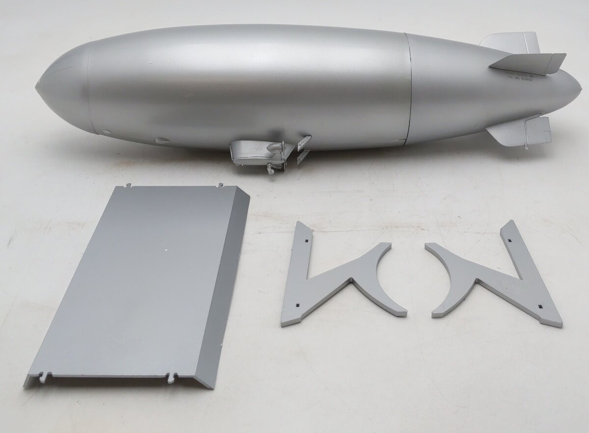 Revell 4034491 Goodyear The Blimp #2425, #N4A LN/Box