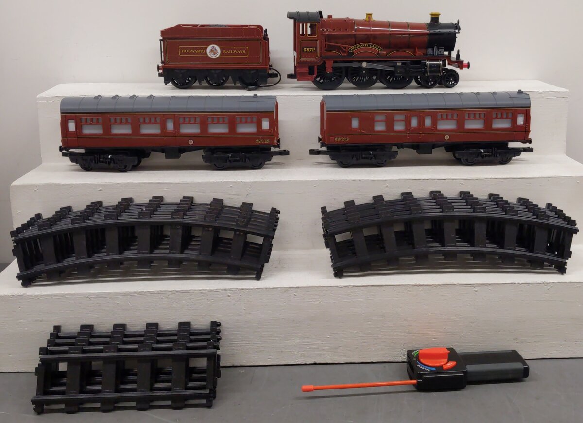 Lionel 7-11080 G Scale Harry Potter Hogwart's Express Steam Train Set LN/Box