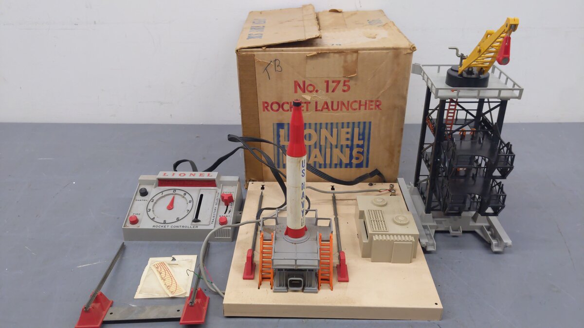 Lionel 175 Vintage O Operating Rocket Launcher Platform/Box