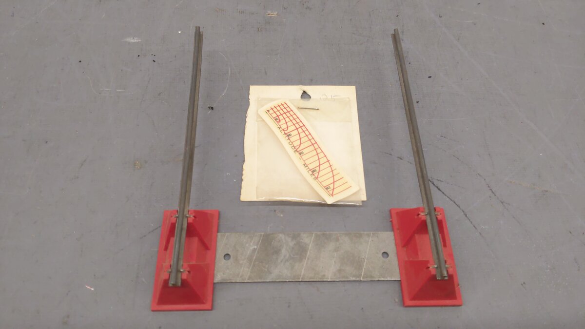 Lionel 175 Vintage O Operating Rocket Launcher Platform/Box