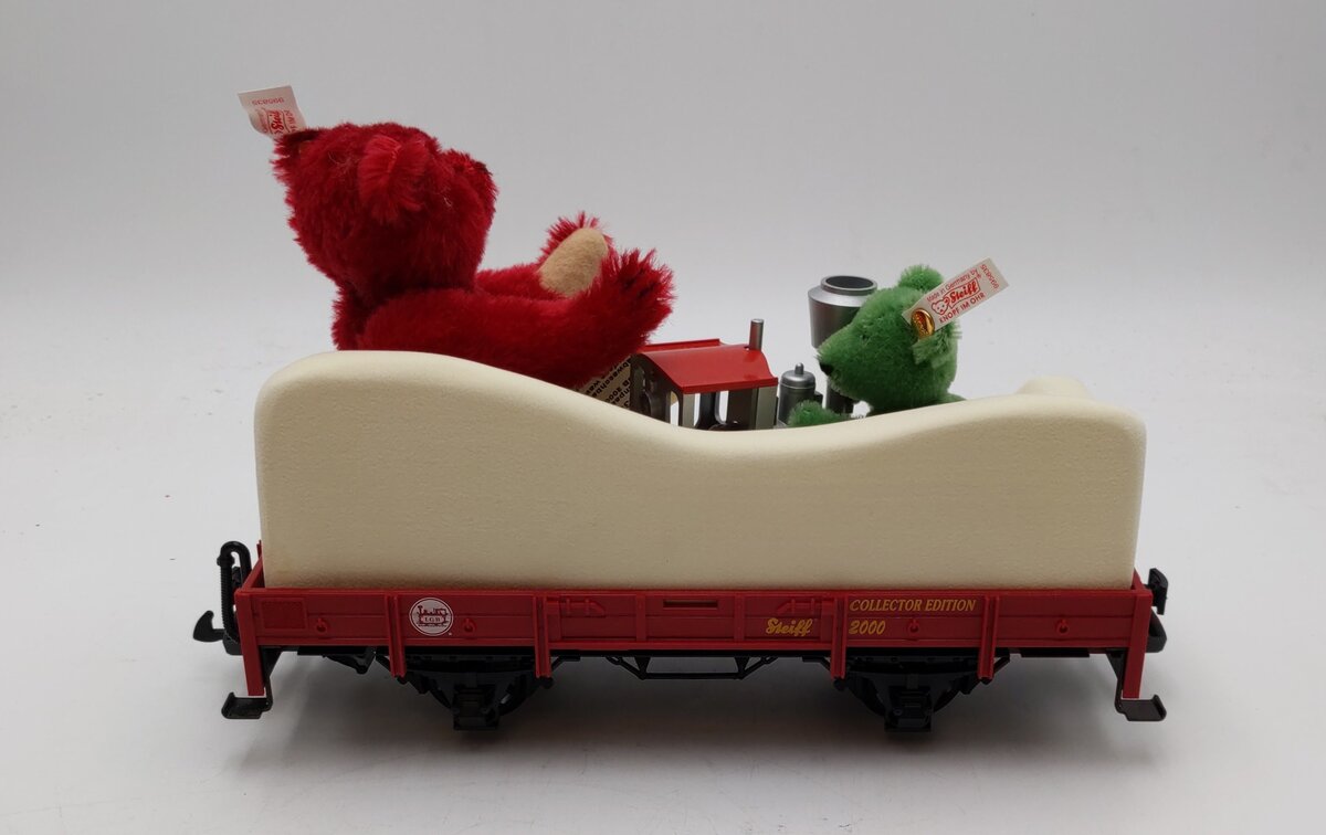LGB 43100 G Scale Flatcar w/ Red & Green Steiff Bears NIB