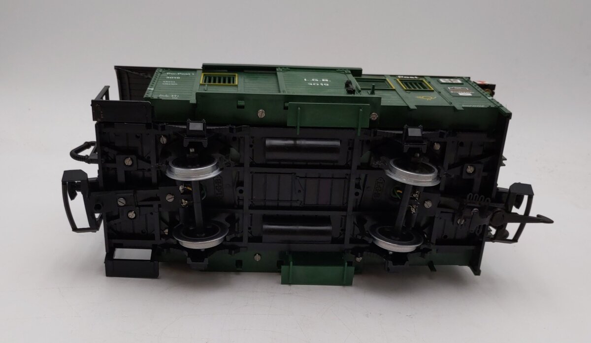LGB 3019 G Scale Mail Post Car with Lights (Metal Wheels) LN/Box