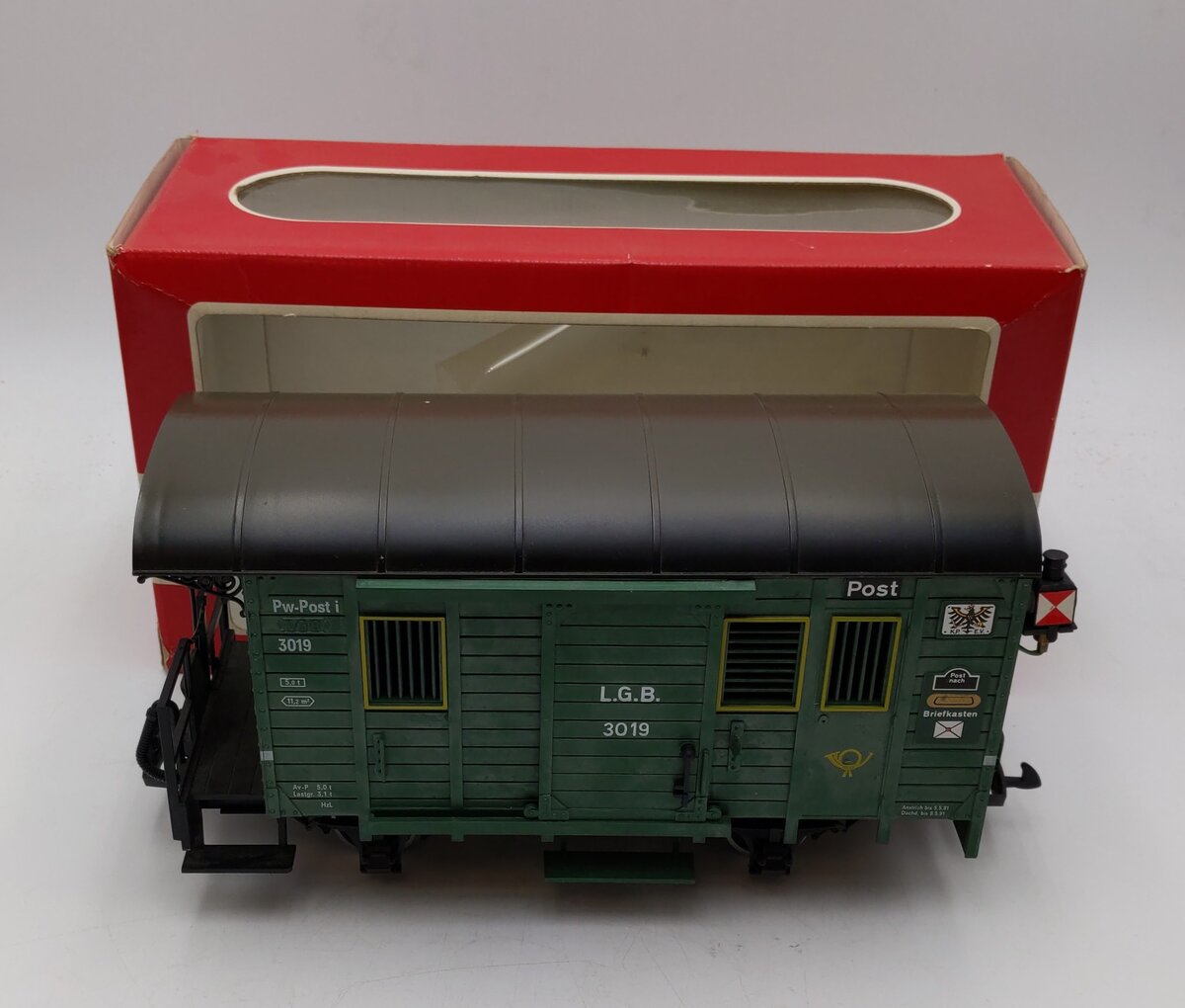 LGB 3019 G Scale Mail Post Car with Lights (Metal Wheels) LN/Box