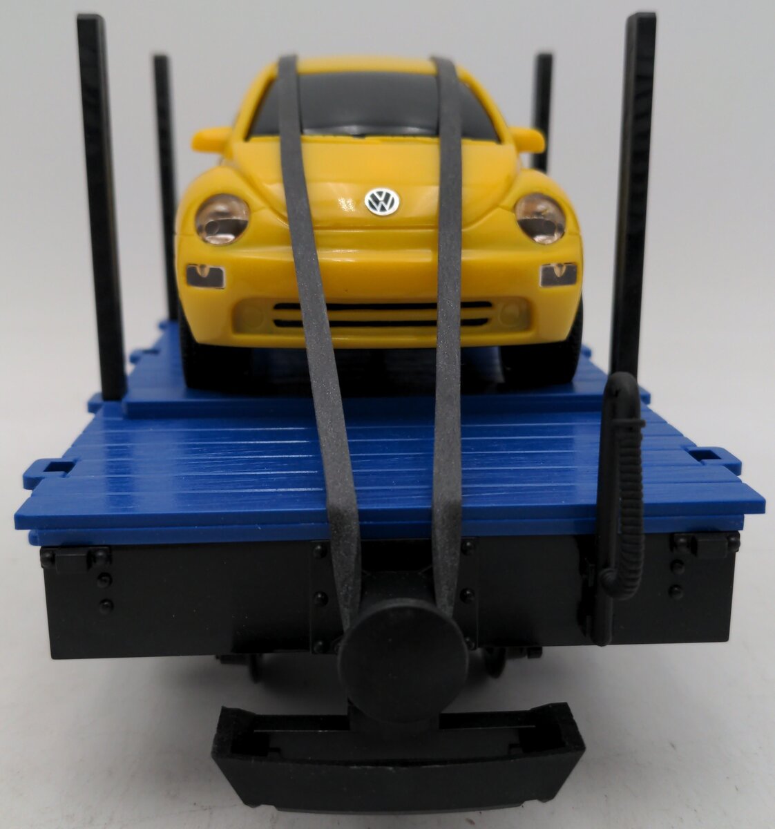 LGB 94059 G Scale Flatcar with Yellow VW Beetle #94059 EX/Box