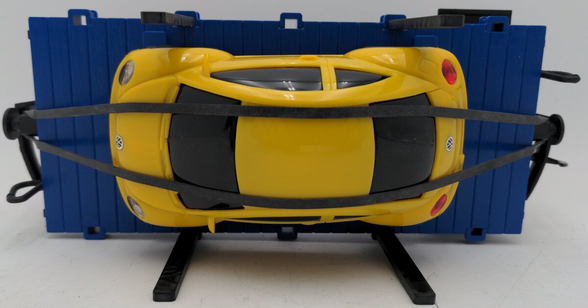 LGB 94059 G Scale Flatcar with Yellow VW Beetle #94059 EX/Box