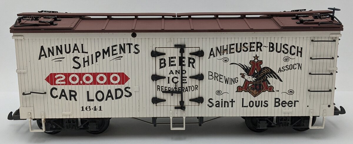 USA Trains R1641 G Anheuser Busch Reefer VG/Box