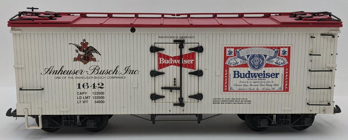 USA Trains R1642 G Scale Budweiser Reefer/Box