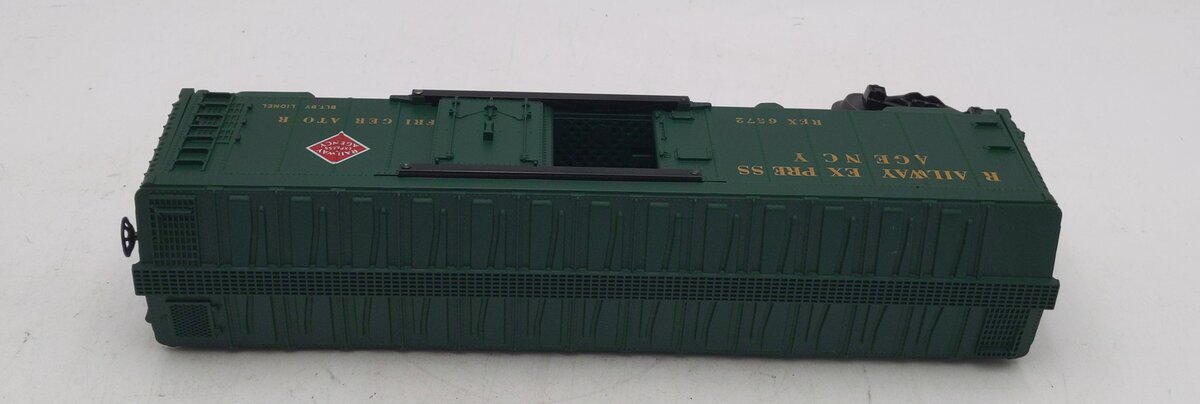 Lionel 6-6572 O-Gauge REA Refrigerator Car #6572 (Reproduction) VG/Box