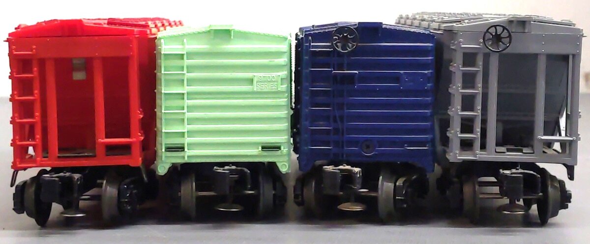 Lionel O Gauge Assorted Boxcars & Hoppers: 9771, 9401, 9119, 19311 [4] EX